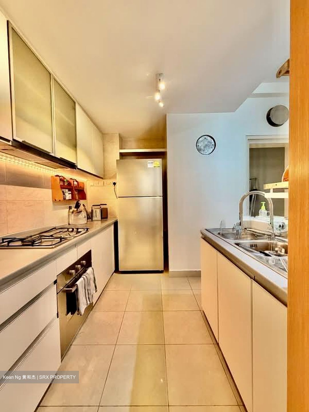 The Lakeshore (D22), Condominium #554781821